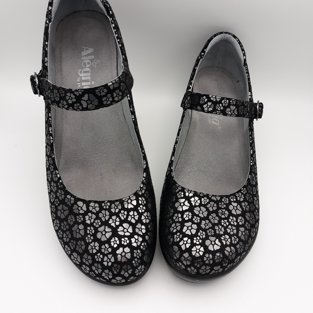 SOLD $45 Alegria Mary Jane's EU 40 US 9.5